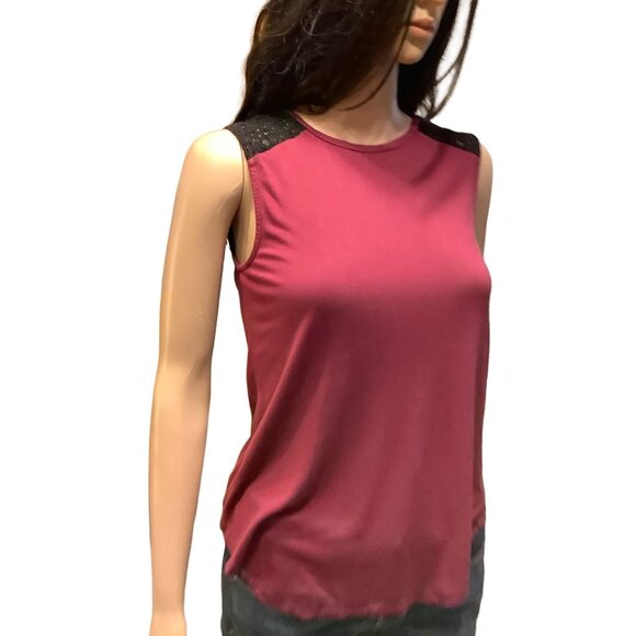 (6 for $25) Old Navy‎ Sleeveless Top with Inset Black Lace Size XS - Picture 2 of 5